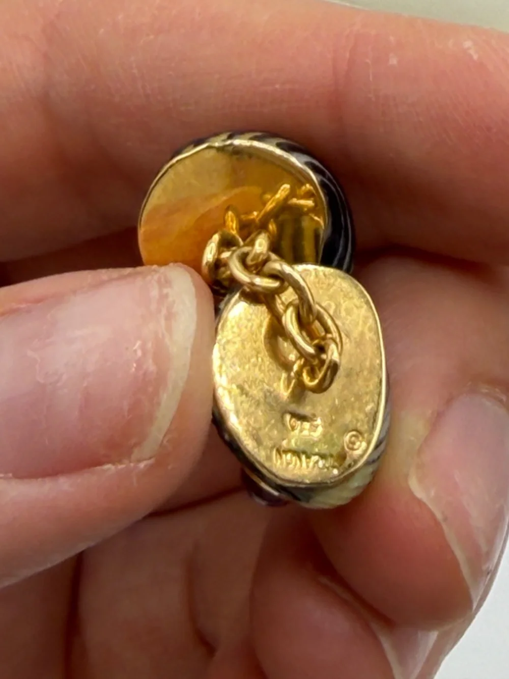 Vintage Trianon Shell Cufflinks